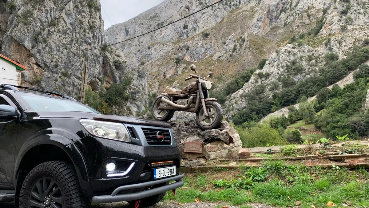 2016 Nissan Navara 2.3 Pre Ad-Blue - Image 4