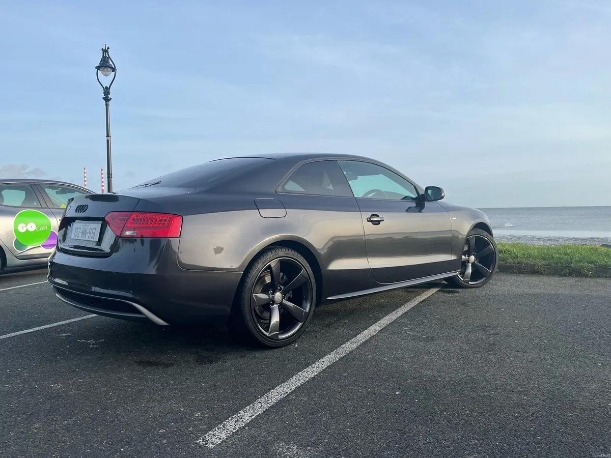 AUDI A5 2.0 TDI S Line Black Edition - Image 3