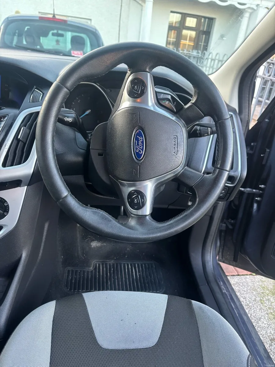 Ford focus - Image 4