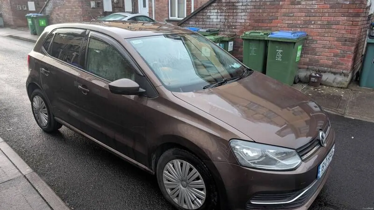 2015 Volkswagen Polo - Image 4