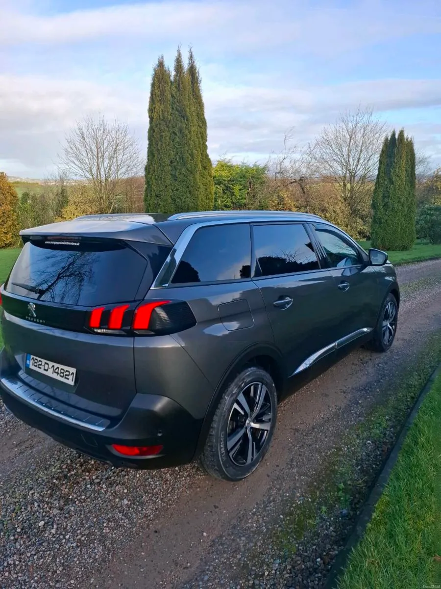 Peugeot 5008 - Image 2