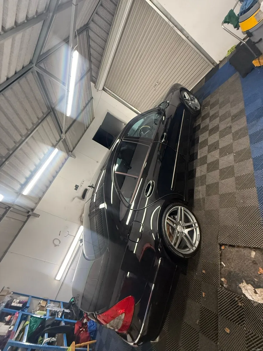 Mercedes Benz E320 TAX ROAD 280     Read add - Image 2