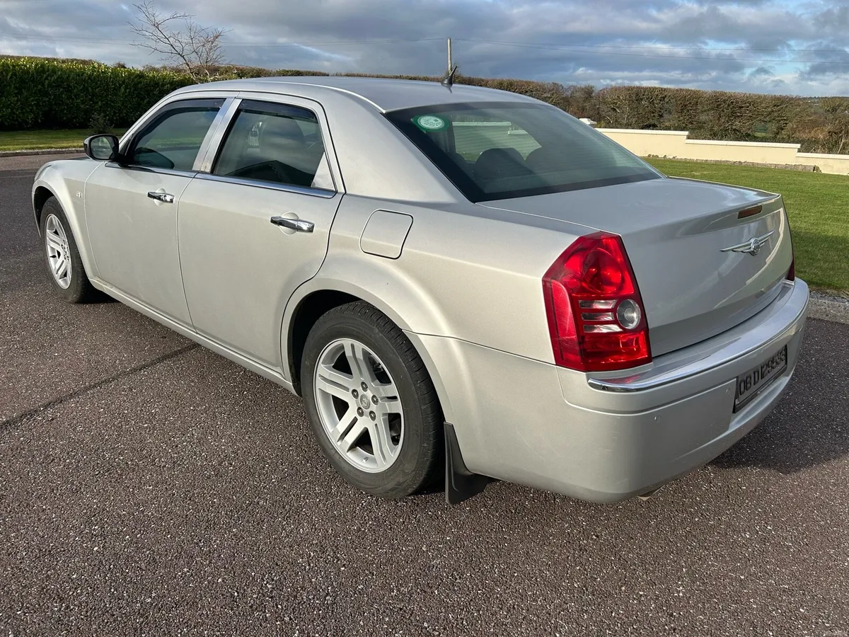 Chrysler 300c - Image 3
