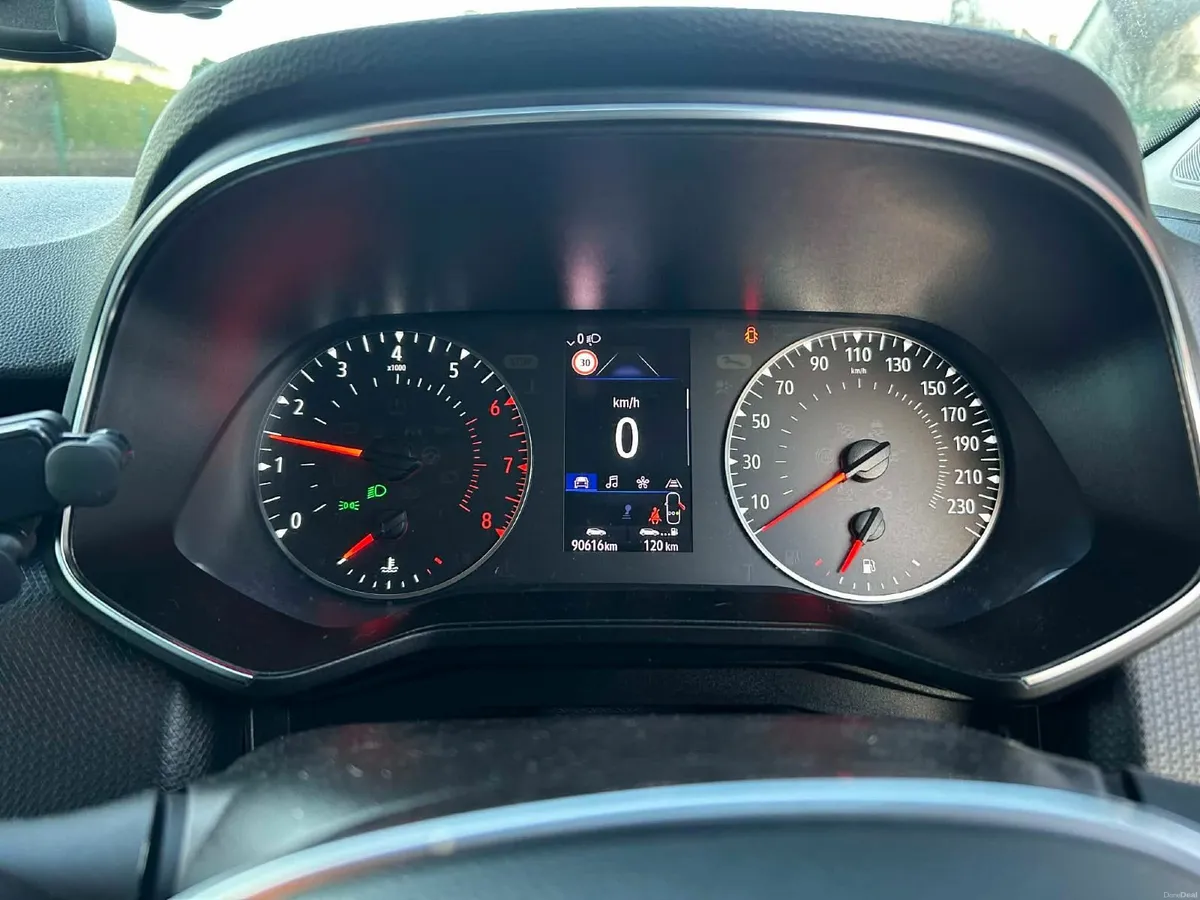 Renault Clio 2021 - Image 4