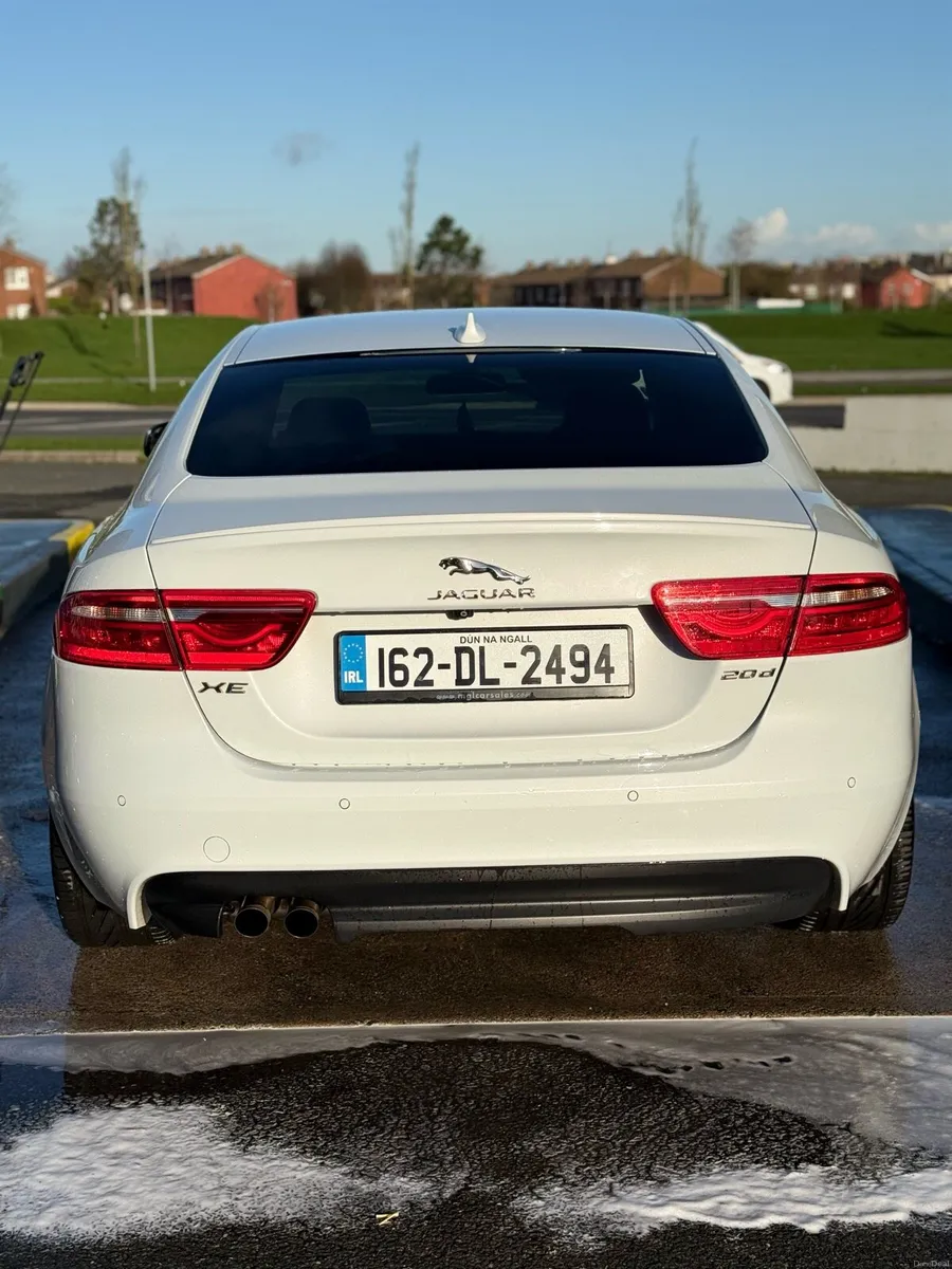 Jaguar XE R Sport Automatic - Image 4