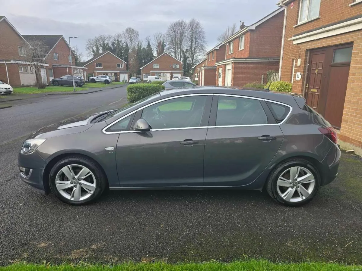 1.6 Vauxhall Astra 2015 - Image 2