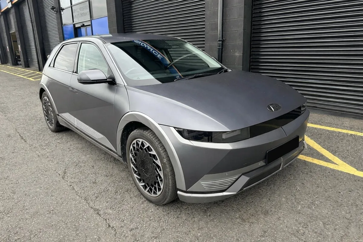 Hyundai Ionic 5 Ultimate LONG RANGE 73kw - Image 3
