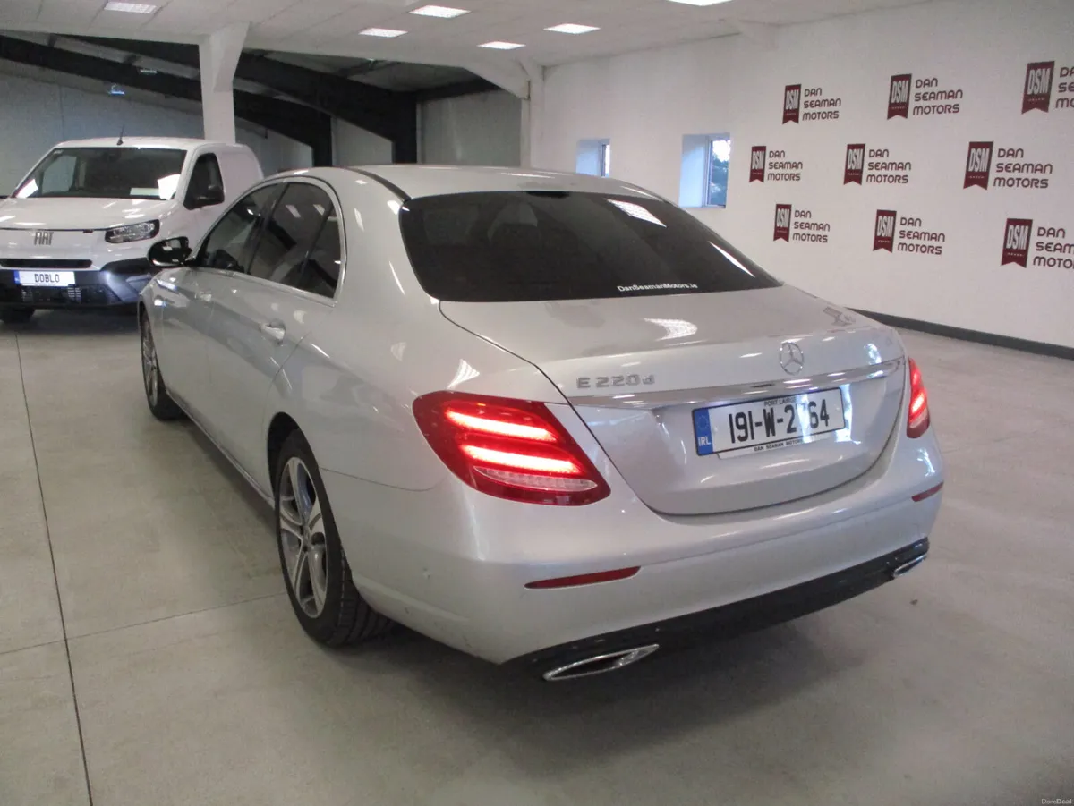 Mercedes-Benz E-Class AVANTGARDE  2019 - Image 5