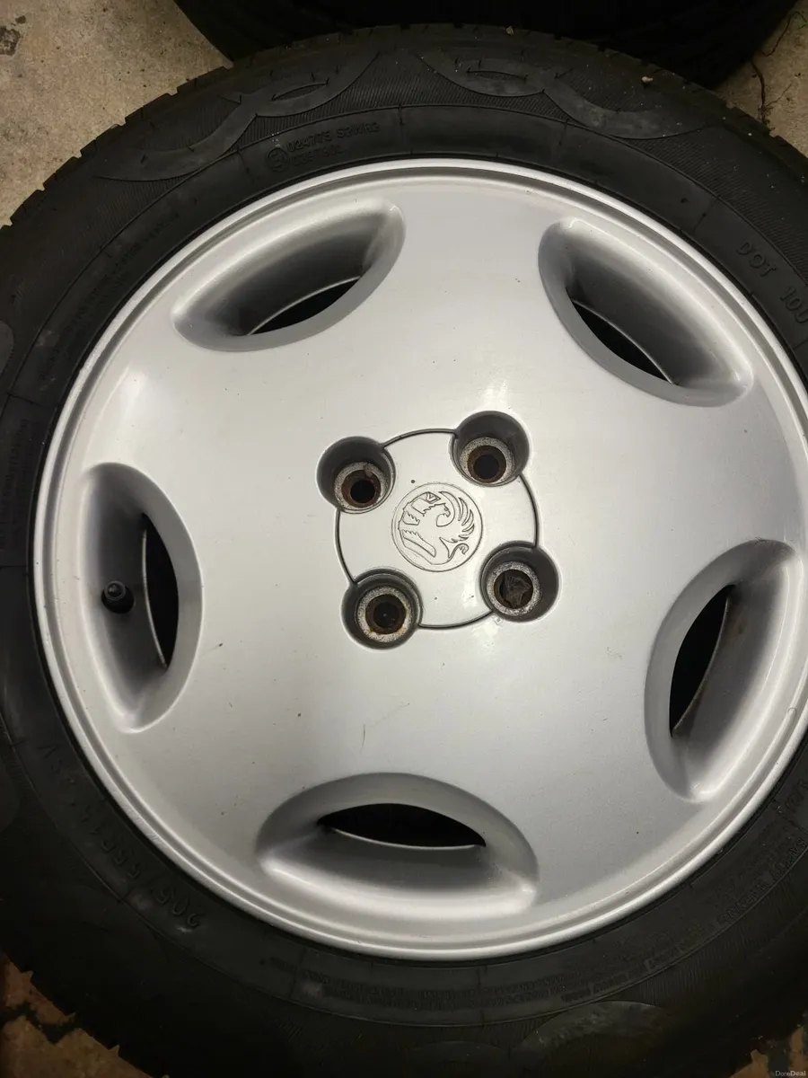 Vauxhall cavalier - Image 1