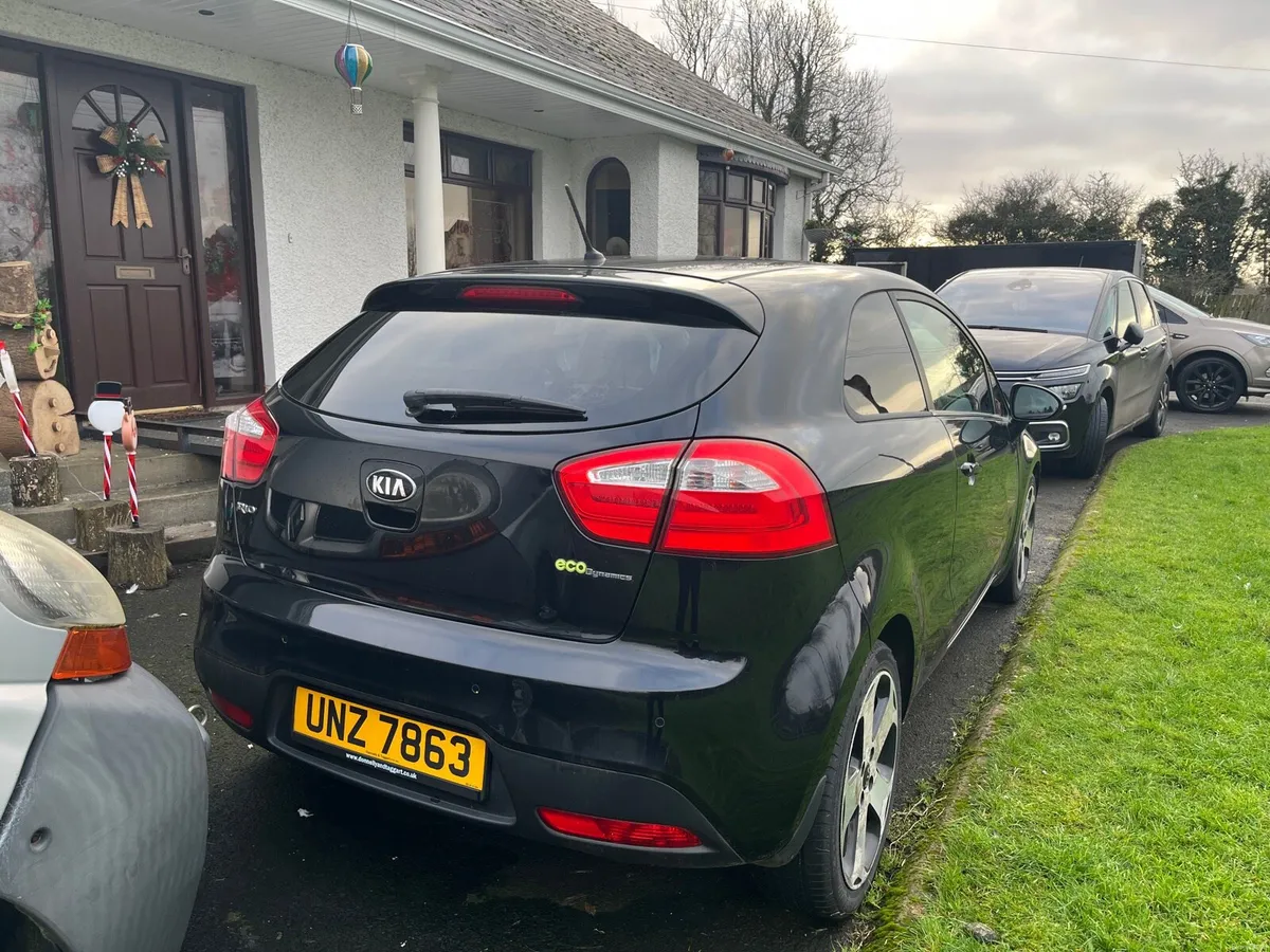 Kia Rio eco CDRI 3 2014 - Image 2