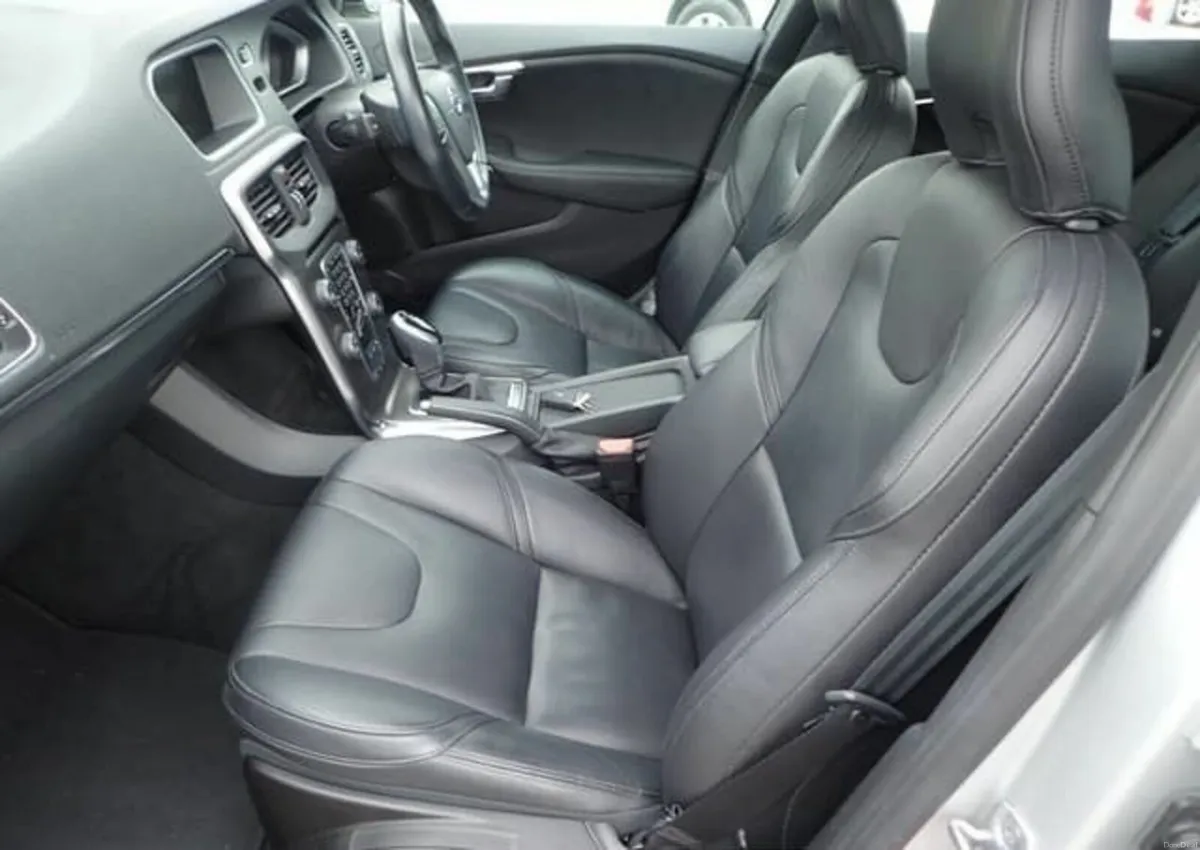 Volvo V40 2014 Automatic Low Kms 3Months warrant - Image 2