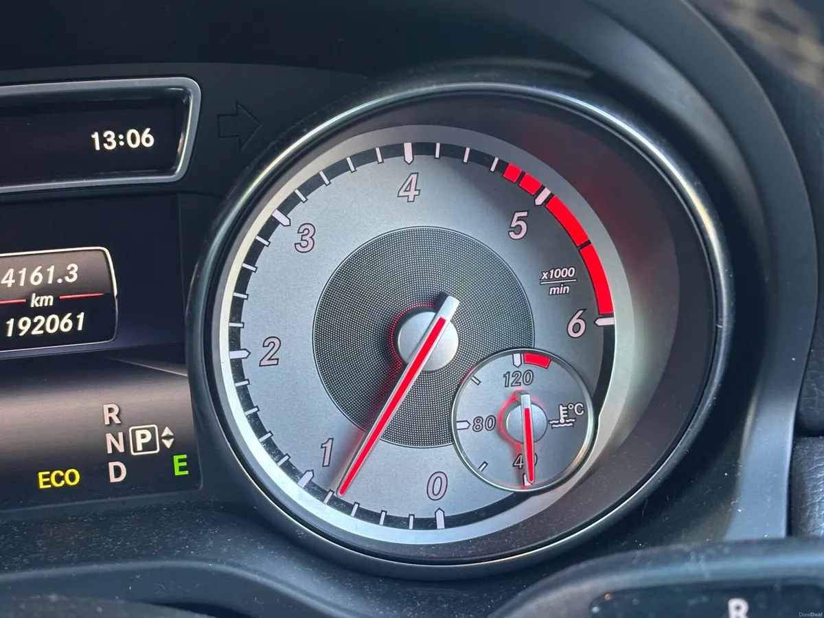 Mercedes-Benz GLA 2015 - Image 4