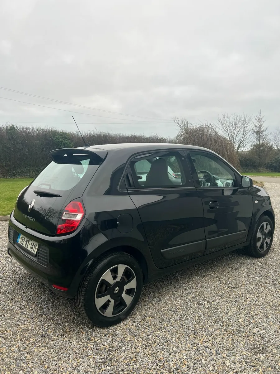 2015 Renault Twingo 1.0 SCE PLAY - Image 2