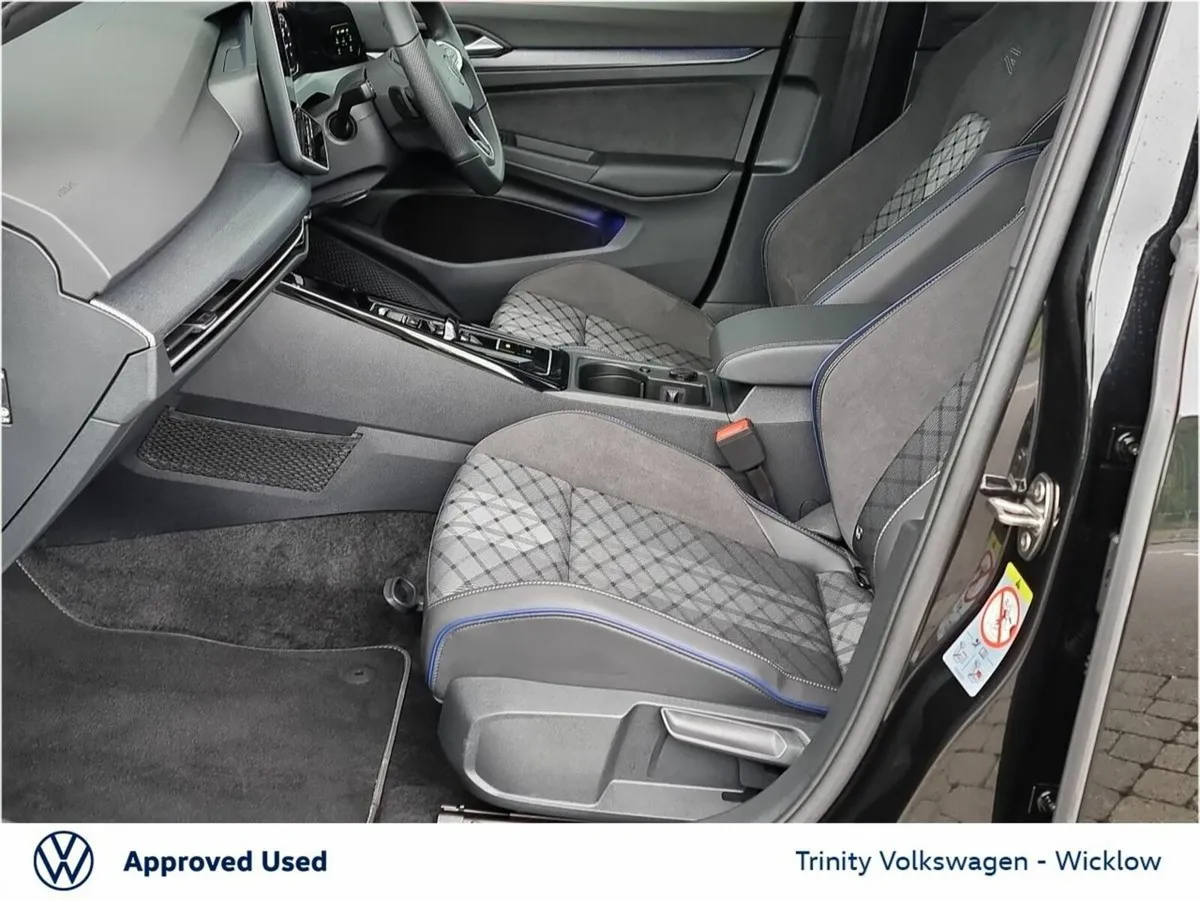 Volkswagen Golf ** R-LINE ** DSG AUTOMATIC ** 2.0 - Image 4