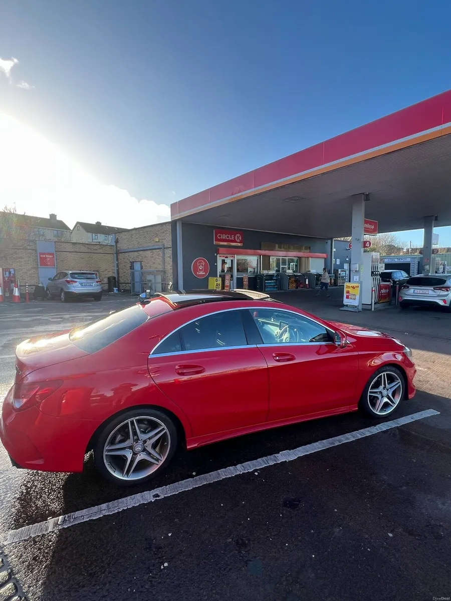 142D Mercedes CLA 180 AMG line - PAN ROOF! - Image 4