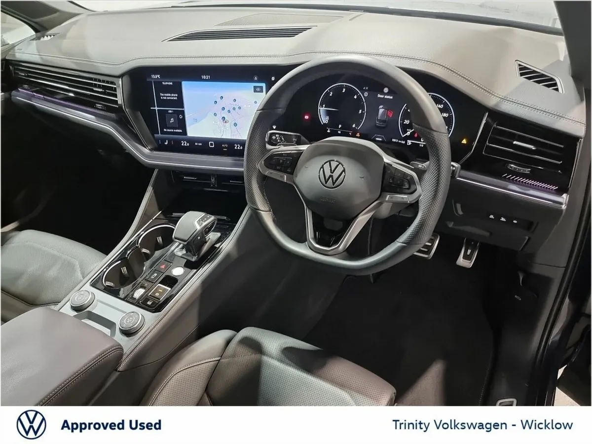 Volkswagen Touareg ** COMMERCIAL ** R-LINE ** 3.0 - Image 2