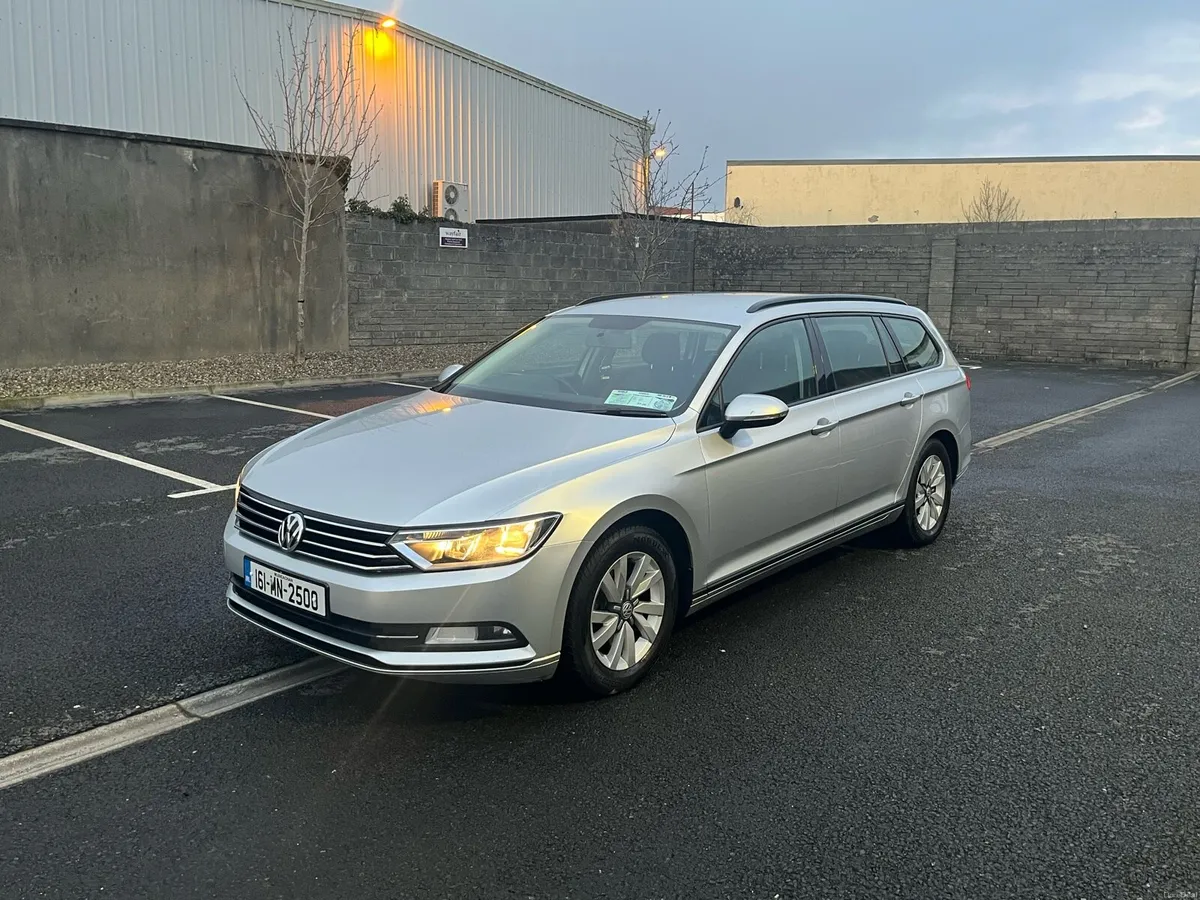 161 Volkwagen Passat 2.0 Priced to sell - Image 4