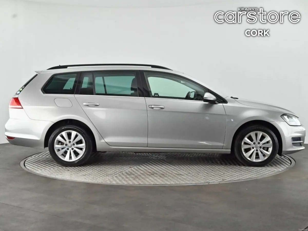 Volkswagen Golf 1.2 TSI Auto Estate - Image 3