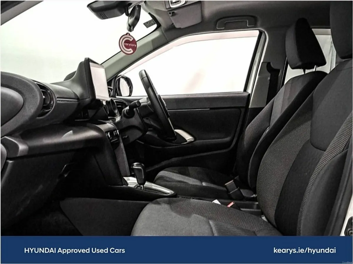 Toyota Yaris Cross Hybrid Auto - Image 5