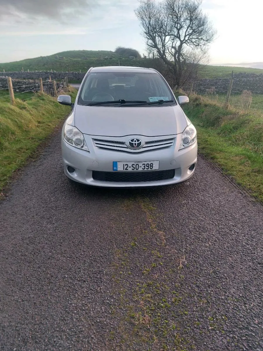 Toyota auris - Image 1