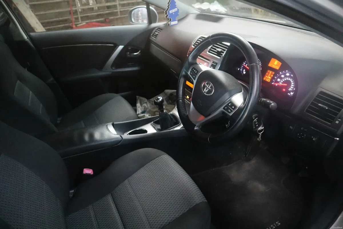 Toyota Avensis 2.0 Diesel - Image 4