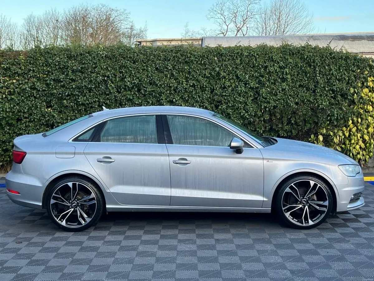 Audi A3 S-LINE PACK 1.4 TFSI // BRAND NEW 19" ALLO - Image 2