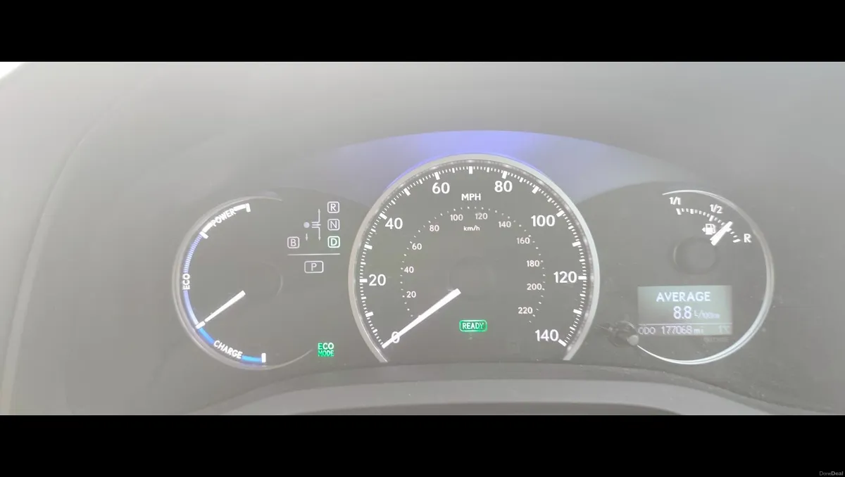 Lexus CT 2012 - Image 2