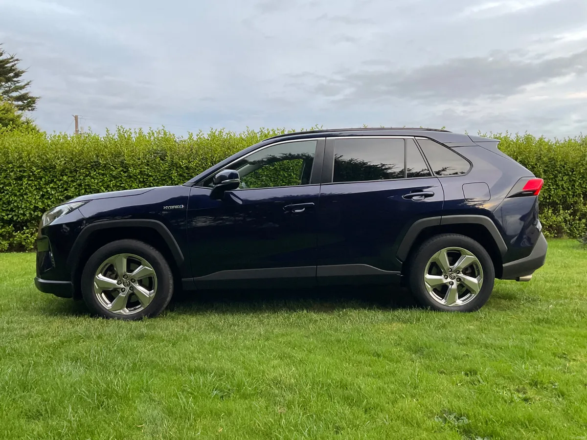 2021 Toyota RAV4 2.5 self charging hybrid - Image 5
