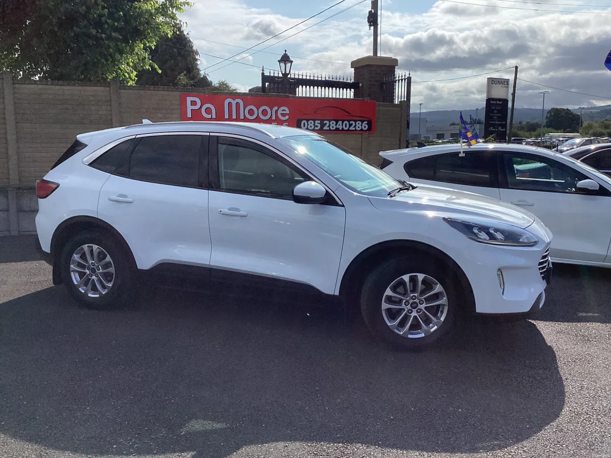 Ford Kuga ** FROM €107 p/w - Image 3
