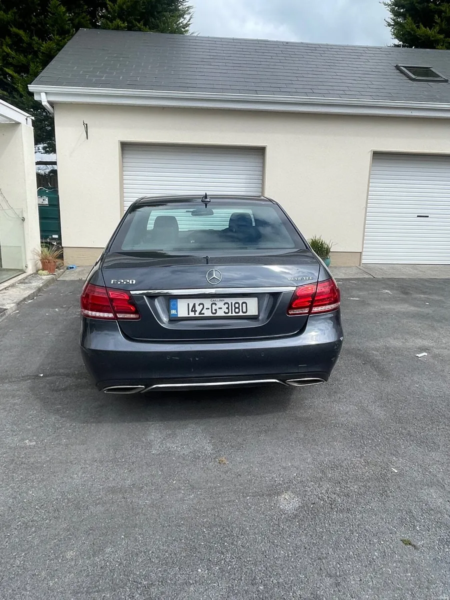 Mercedes-Benz E-Class 2014 - Image 4