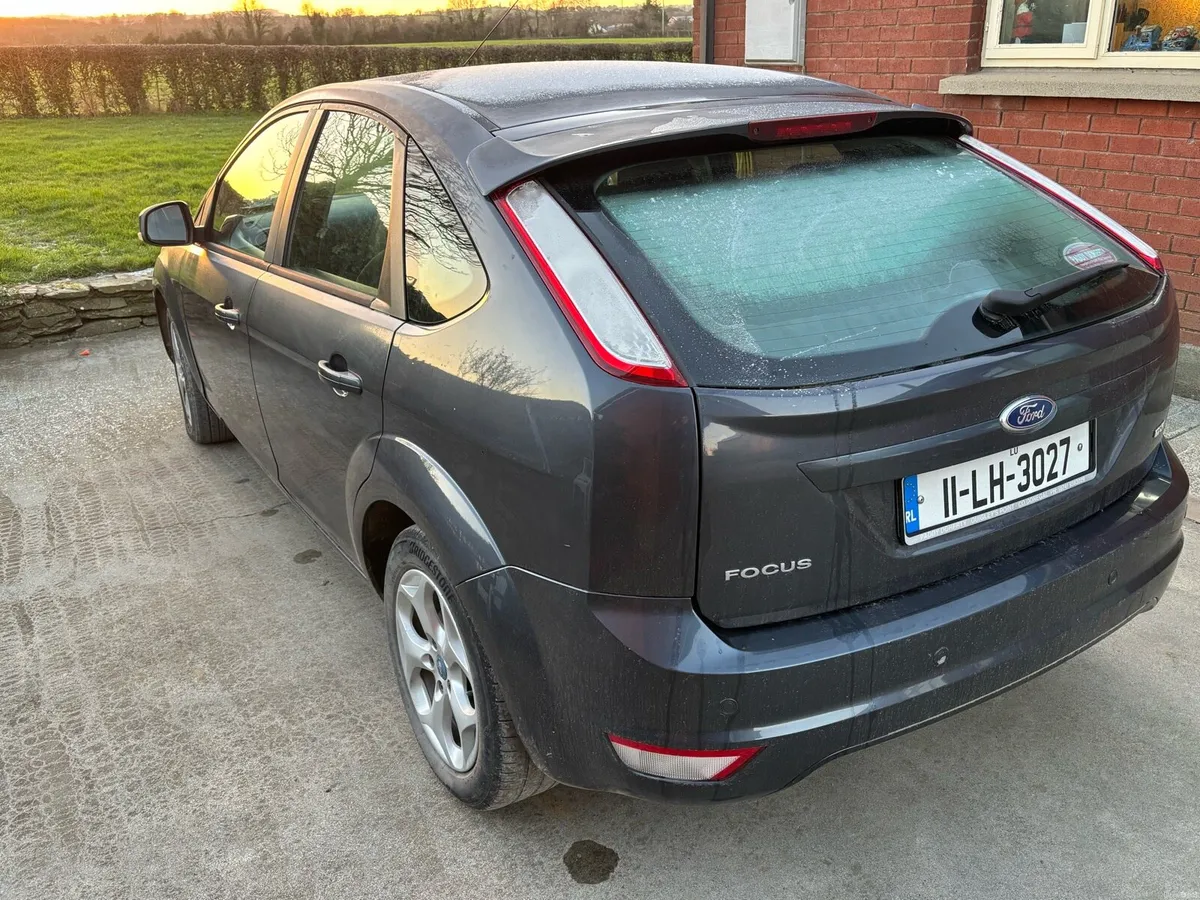 Ford focus 2011 - Image 4