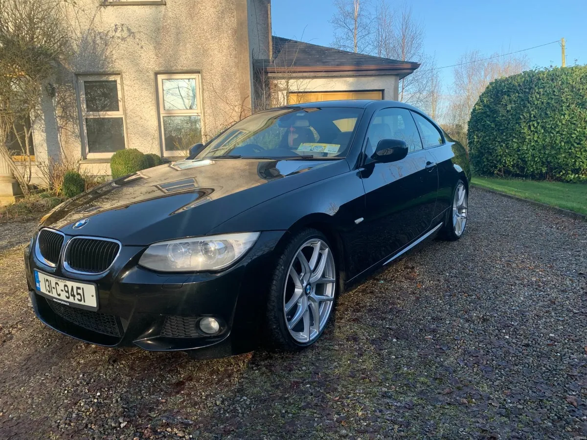 BMW 2 door sports coupe 2013 - Image 2