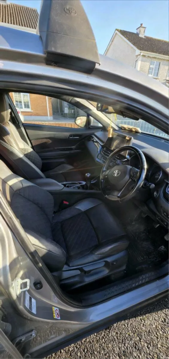 Toyota C-HR 2018 1.2 Turbo Petrol | 76,050 km | 1 - Image 4
