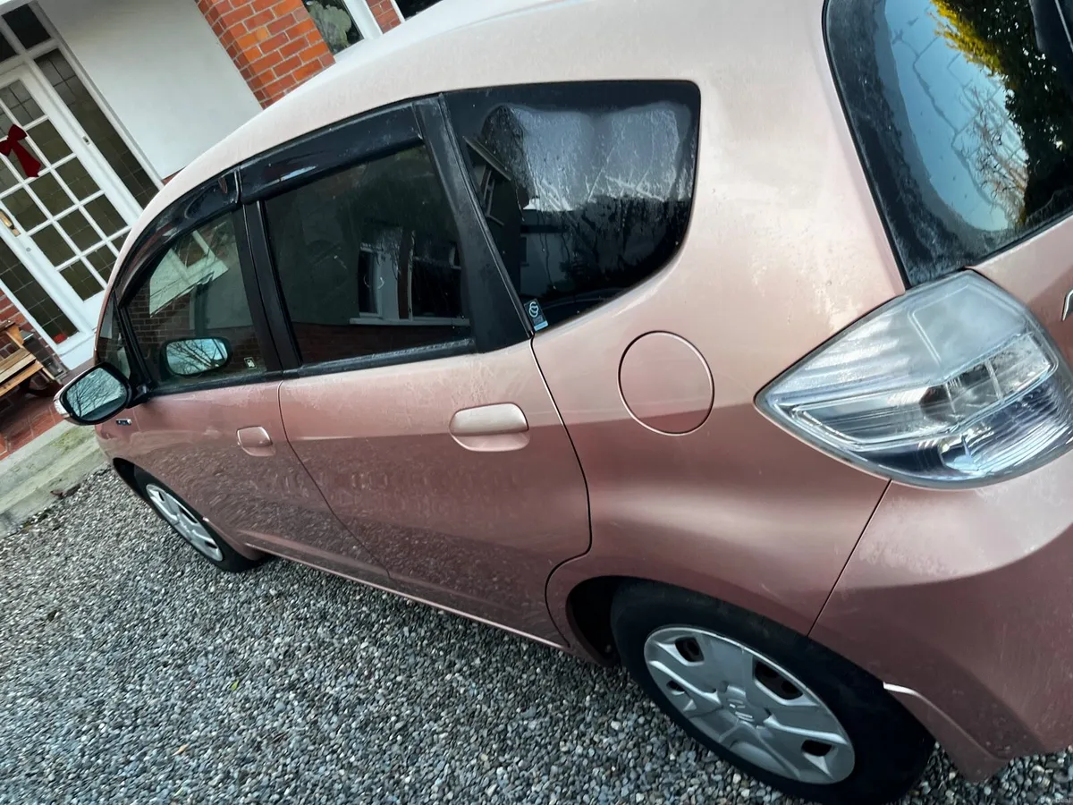 Honda Fit 2013 Pink - Image 4