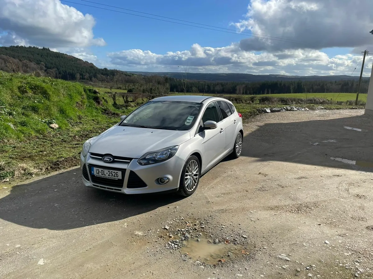Ford Focus 2012 - Image 2