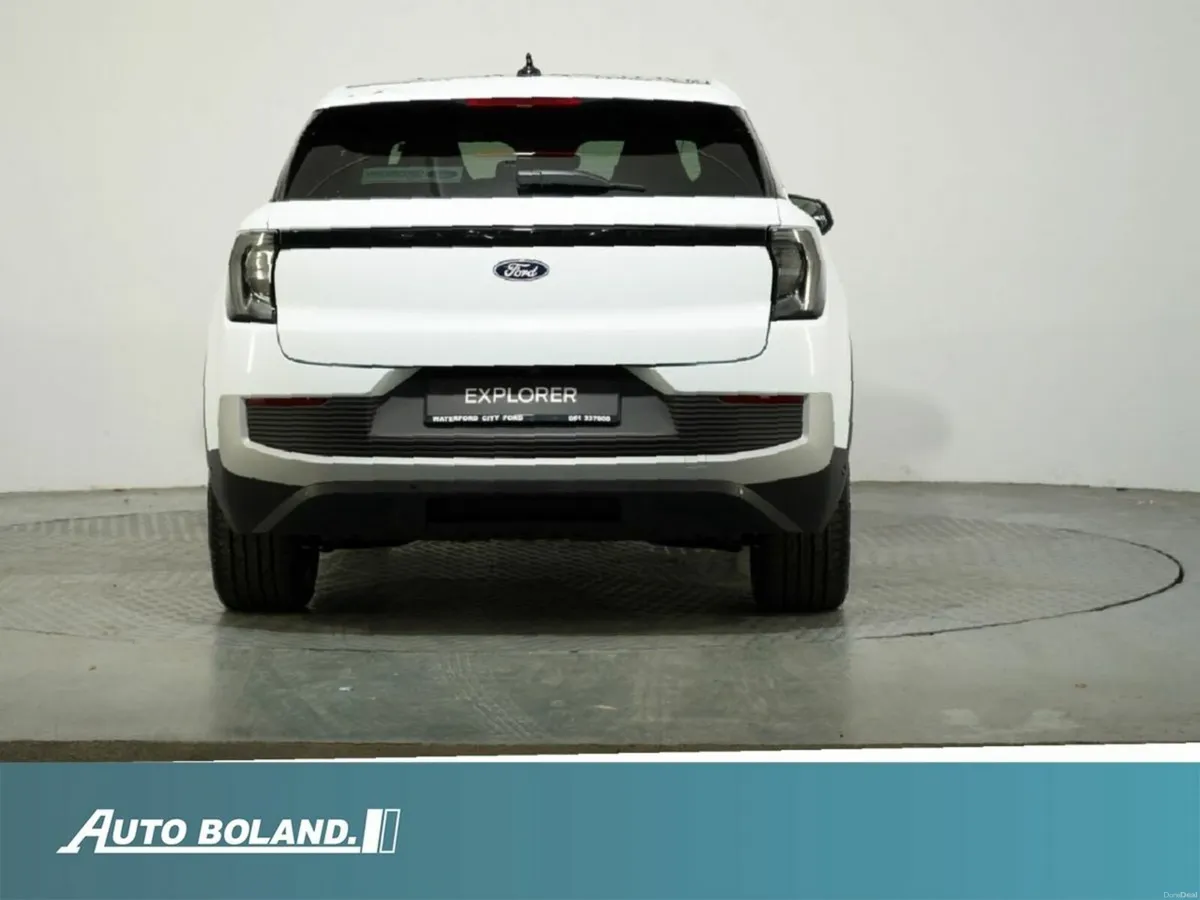 Ford Explorer Premium 77kwh - Image 6