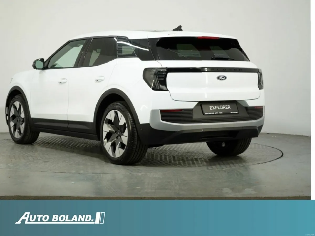 Ford Explorer Premium 77kwh - Image 5