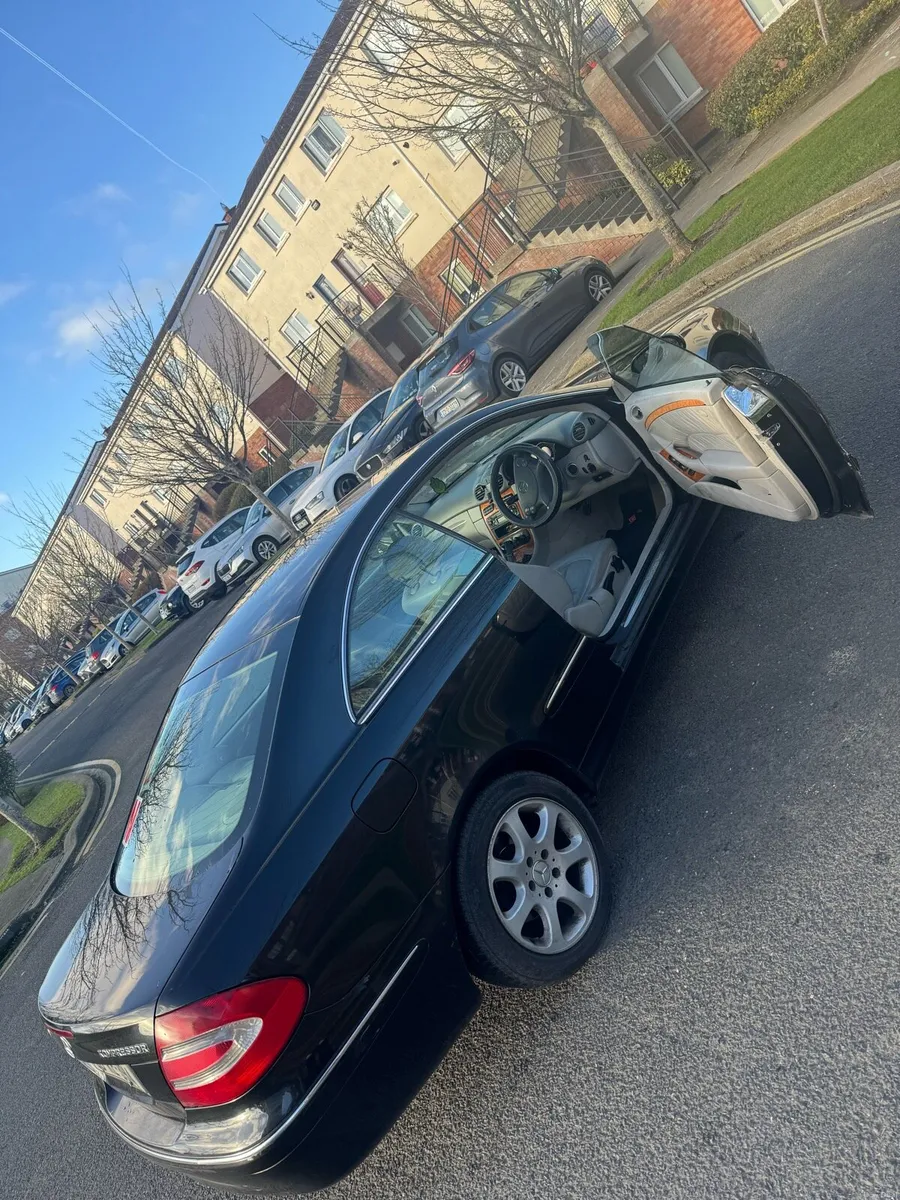 Mercedes-Benz CLK300 kompressor - Image 4