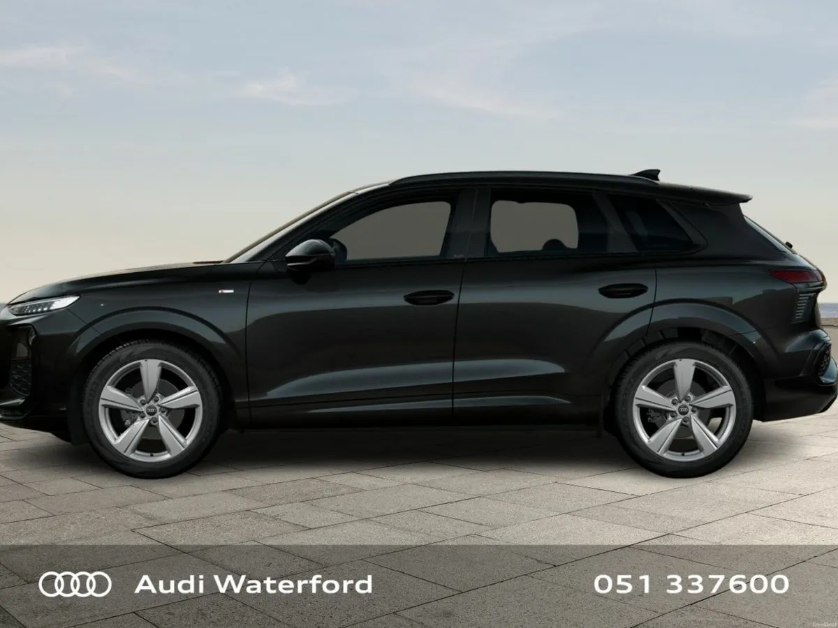 Audi Q3 TFSI 150HP S-Tronic S-Line from €693 per m - Image 3