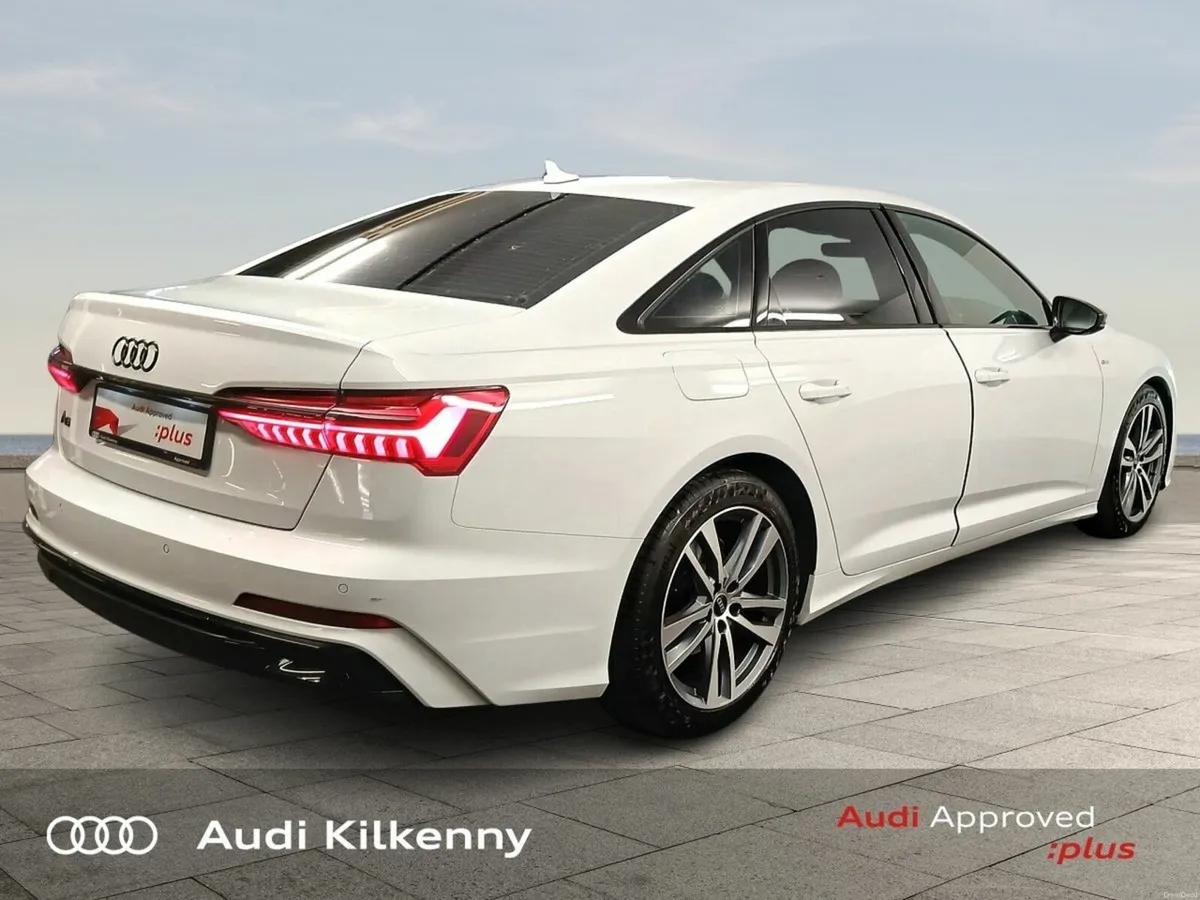 Audi A6 40TDI 204HP S tronic S Line Black Edition - Image 5