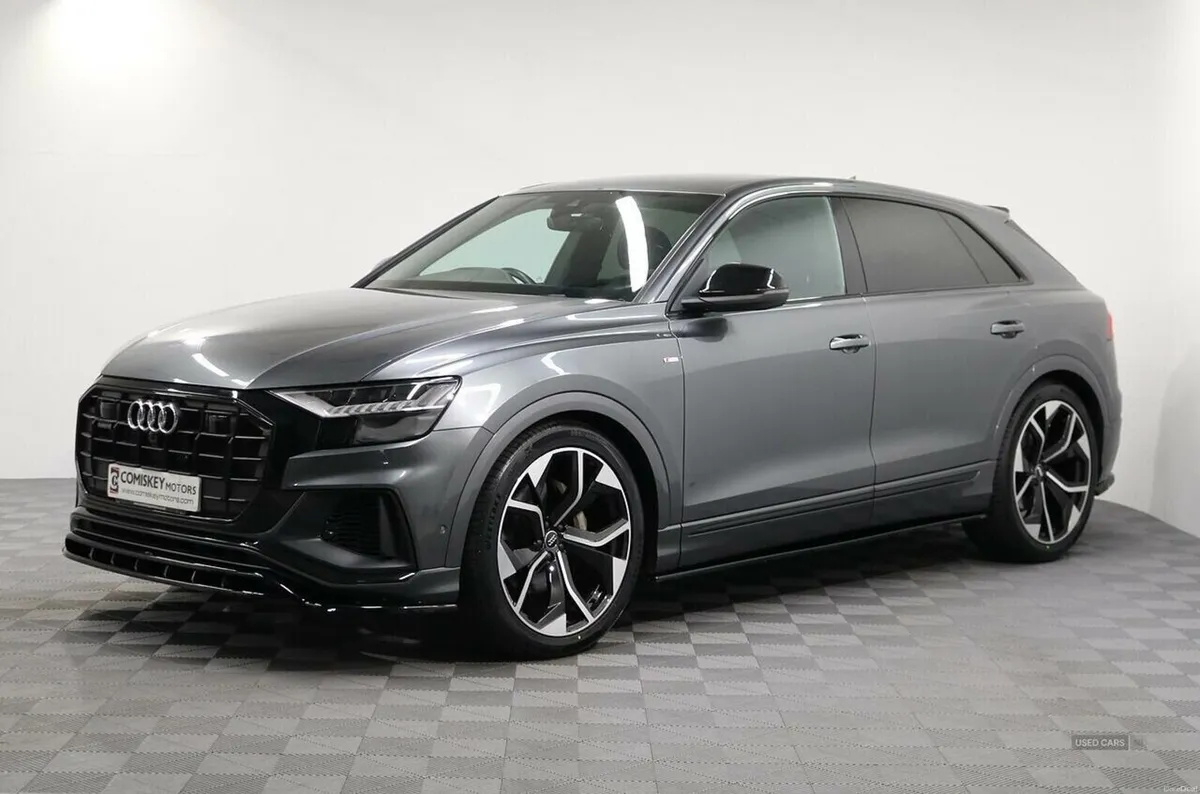 Audi Q8 TDI V6 Black Edition - Image 4