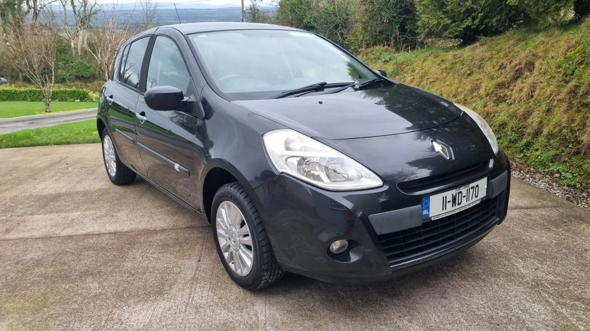 11 RENAULT CLIO 176KM NCT 10/26 TAX 01/26 - Image 4