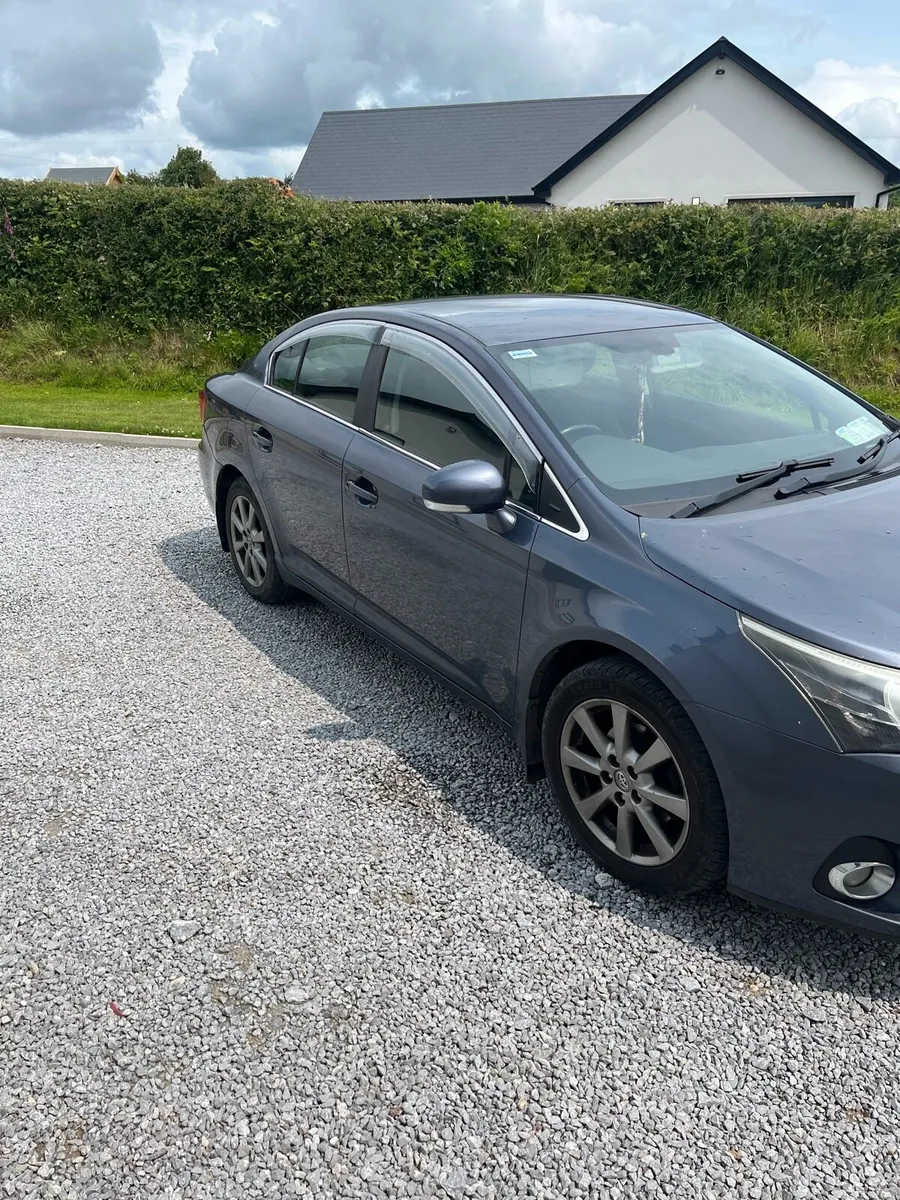 2012 Toyota Avensis Strata - Image 2