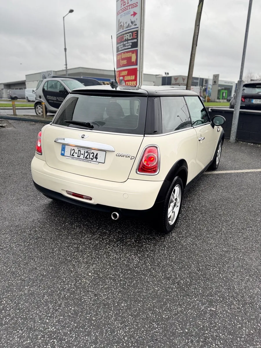 Mini One in perfect condition, new NCT - Image 4