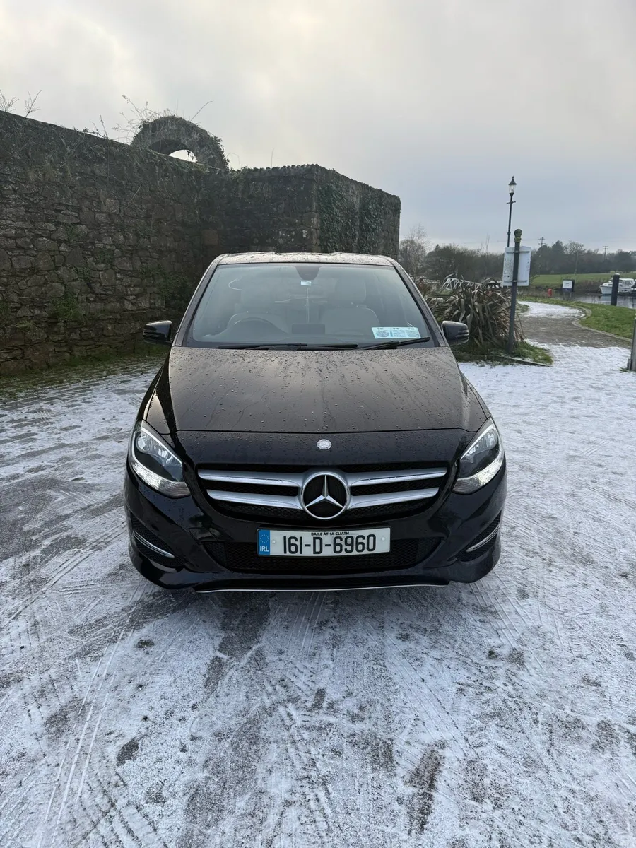 Mercedes B Class, automatic, diesel, low mileage - Image 3
