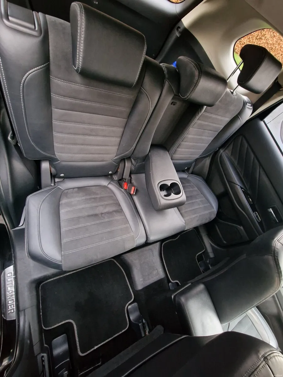 172 Mitsubishi Outlander - NEW NCT till 10/2027 - Image 3