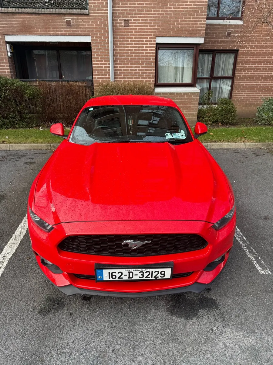 2016 ford mustang - Image 1