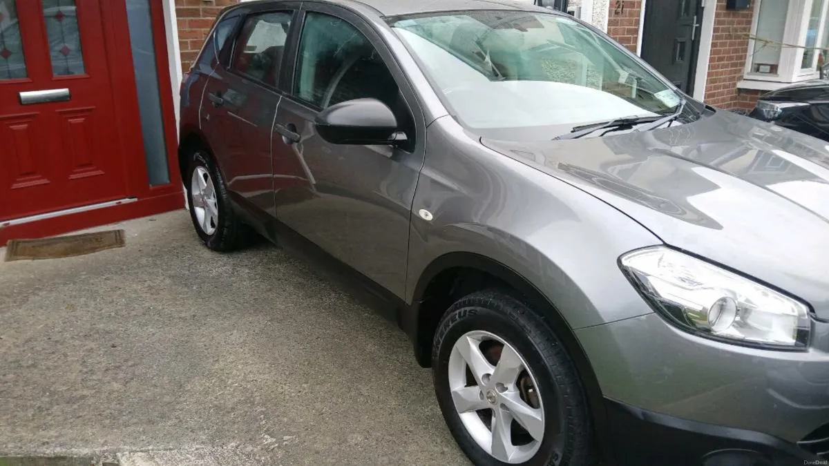 Nissan Qashqai 2011 - Image 2