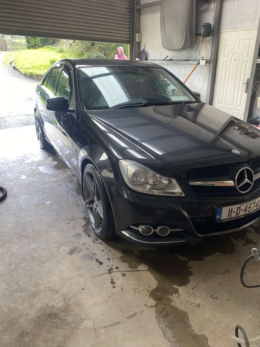 Mercedes c250 - Image 2
