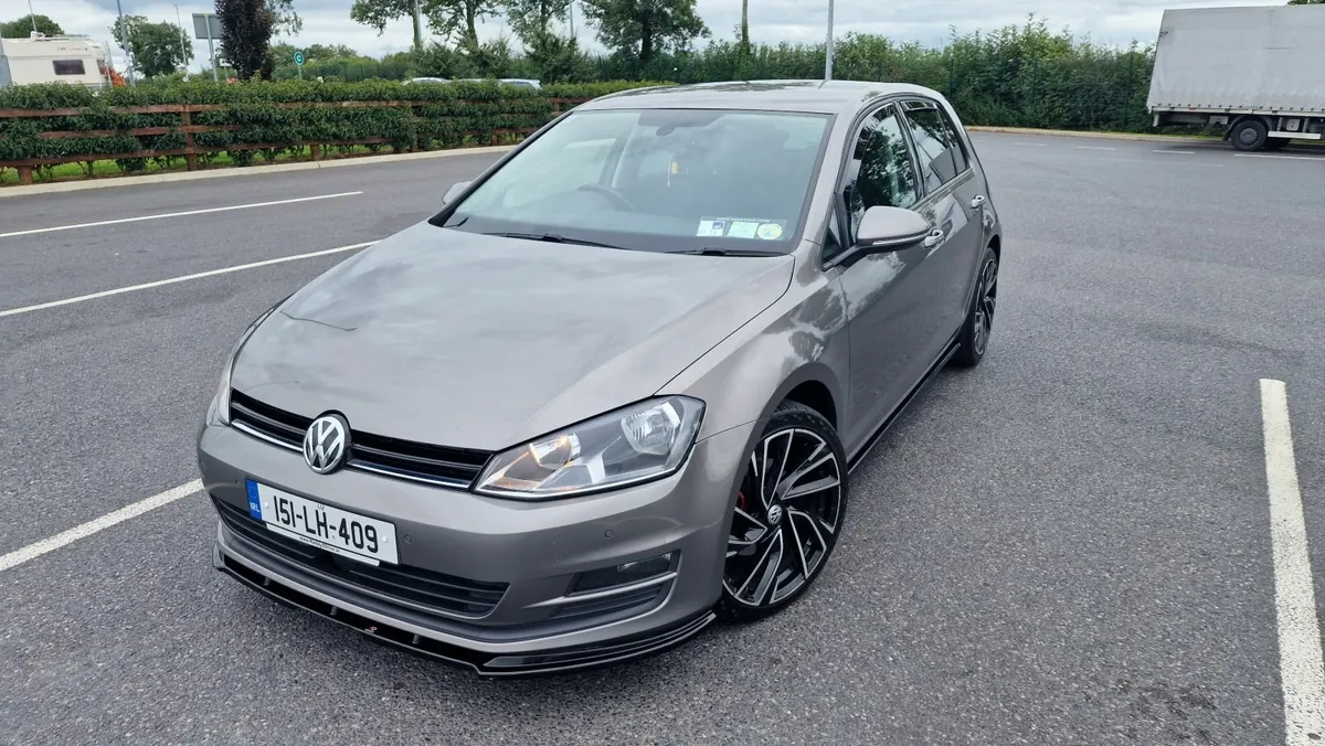 Volkswagen Golf 2015 - Image 1